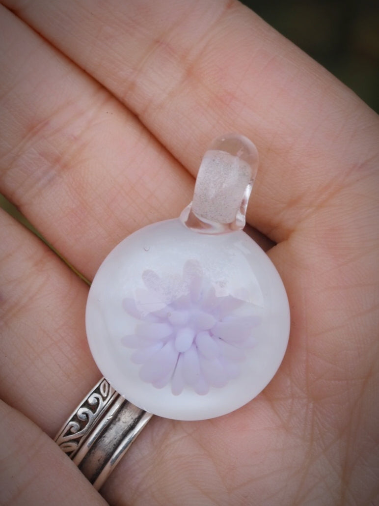 Frost Blossom Pendant❄️🌸