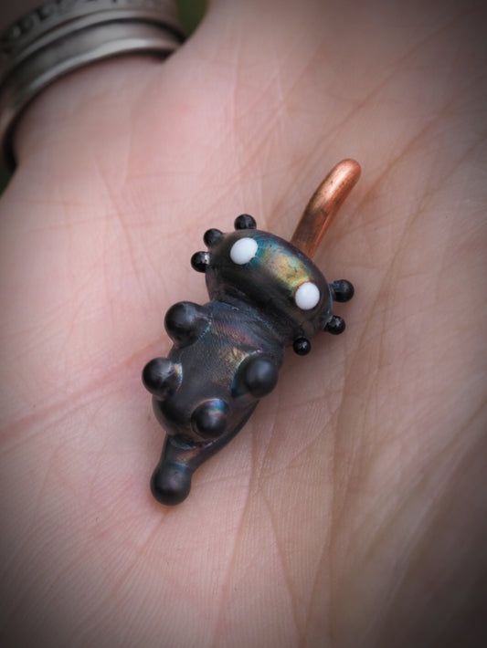 Metallic Axolotl Pendant 🖤✨